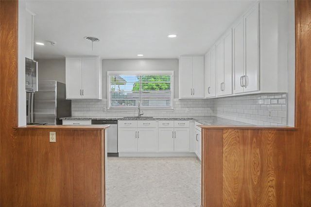 2337 Pearland Avenue, Pearland, TX 77581