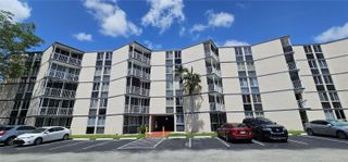 7075 NW 186th St C101, Hialeah, FL 33015