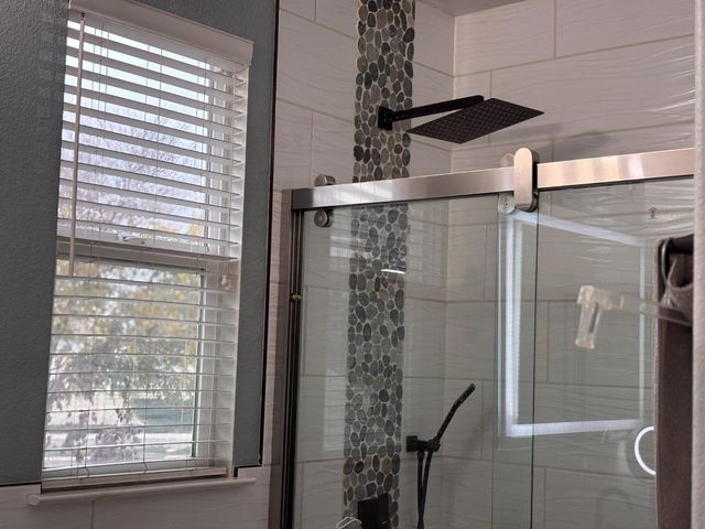 10573 Lake Point Ave, Stockton, CA 95219