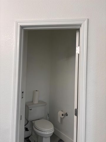 10573 Lake Point Ave, Stockton, CA 95219