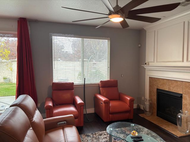 10573 Lake Point Ave, Stockton, CA 95219