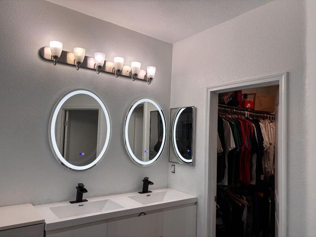 10573 Lake Point Ave, Stockton, CA 95219