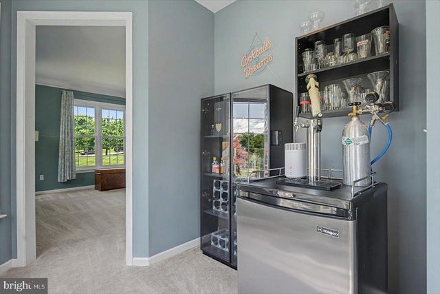 69 MEADOWCROFT LN, Lincoln University, PA 19352