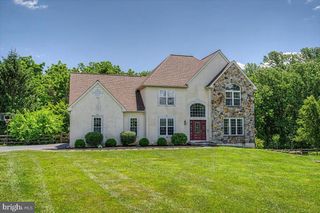 69 MEADOWCROFT LN, Lincoln University, PA 19352