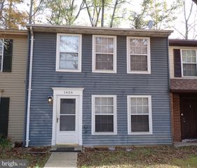 1626 PIN OAK DR, Waldorf, MD 20601