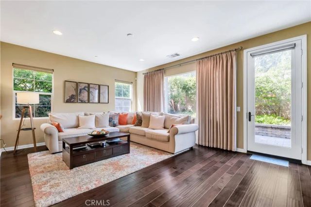 783 Gatun Street 104, San Pedro, CA 90731