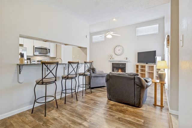 7340 Skillman Street 702, Dallas, TX 75231