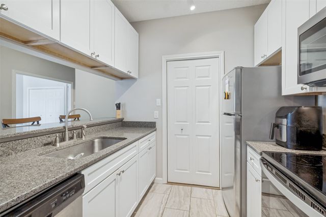 7340 Skillman Street 702, Dallas, TX 75231