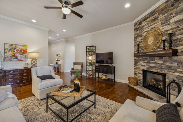 1148 Pretender Way, Columbia, TN 38401