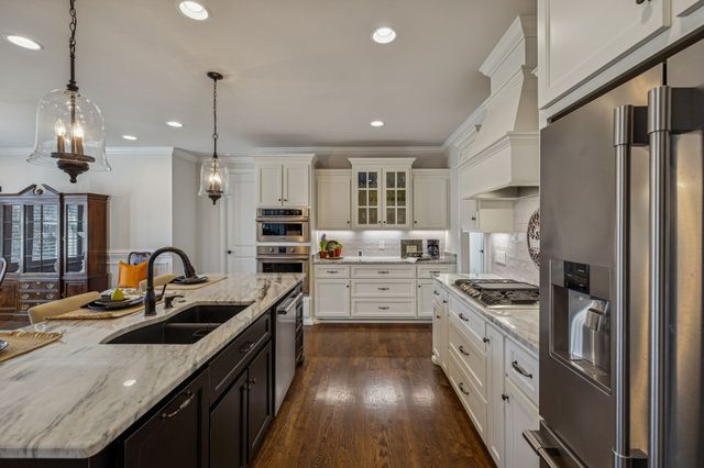 1148 Pretender Way, Columbia, TN 38401