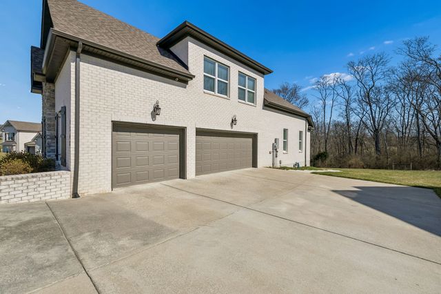 1148 Pretender Way, Columbia, TN 38401