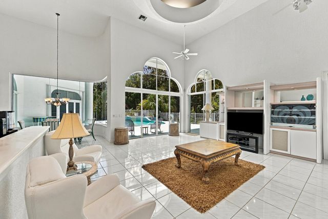 5386 NW 77th Terrace, Coral Springs, FL 33067