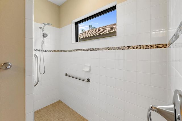 4226 MIDNIGHT BLUE RUN, Bradenton, FL 34211