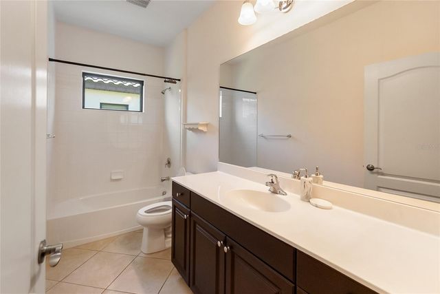 4226 MIDNIGHT BLUE RUN, Bradenton, FL 34211