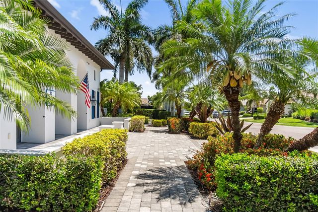 4226 MIDNIGHT BLUE RUN, Bradenton, FL 34211