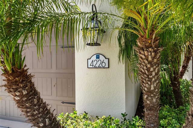 4226 MIDNIGHT BLUE RUN, Bradenton, FL 34211