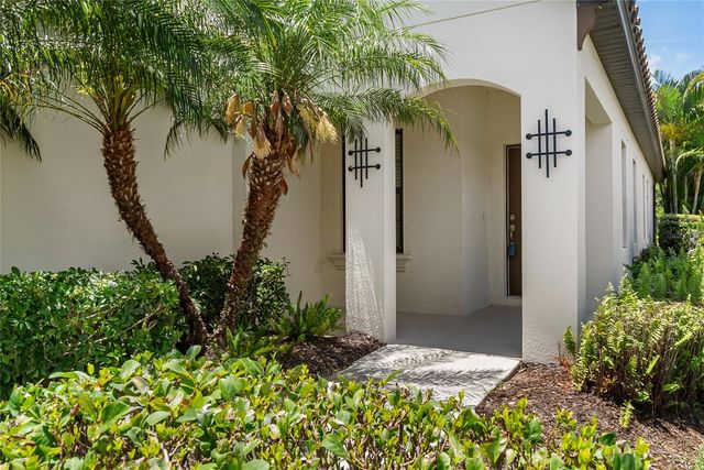 4226 MIDNIGHT BLUE RUN, Bradenton, FL 34211