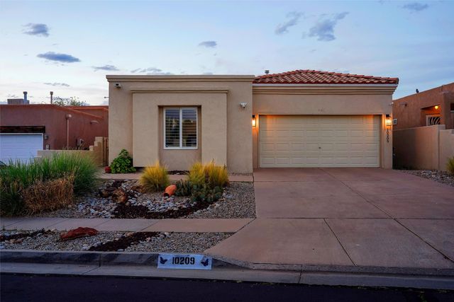 10209 Jarash Place NE, Albuquerque, NM 87122