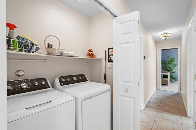 10209 Jarash Place NE, Albuquerque, NM 87122
