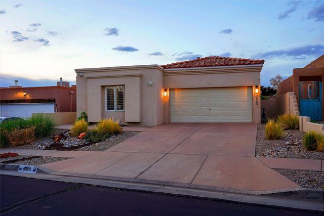 10209 Jarash Place NE, Albuquerque, NM 87122