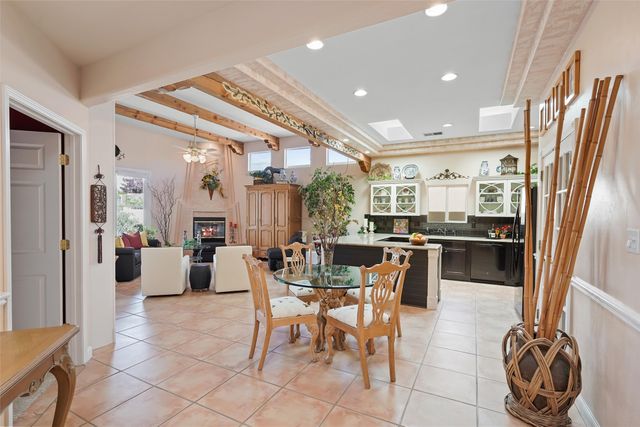 10209 Jarash Place NE, Albuquerque, NM 87122