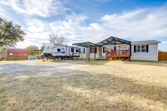 122 Blue Moon Court, Springtown, TX 76082