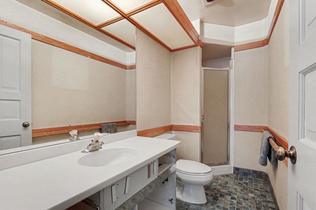 5453 Glen Harbor Drive, Kalamazoo, MI 49009