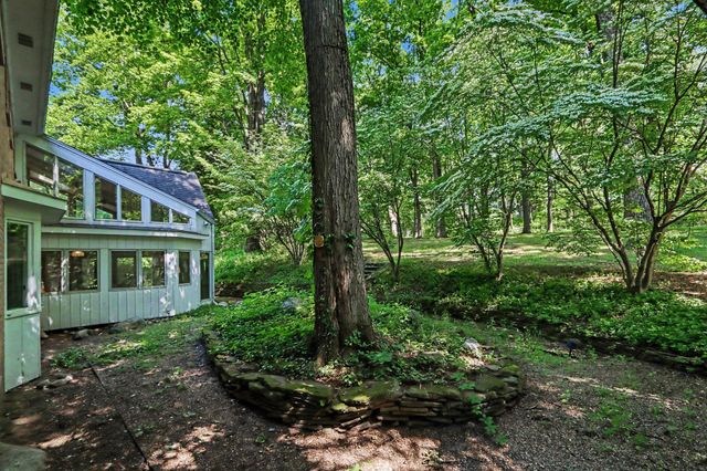 5453 Glen Harbor Drive, Kalamazoo, MI 49009