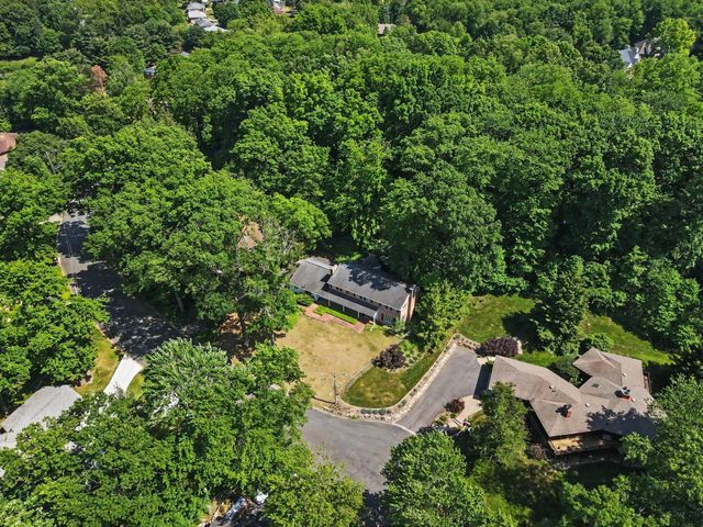 5453 Glen Harbor Drive, Kalamazoo, MI 49009