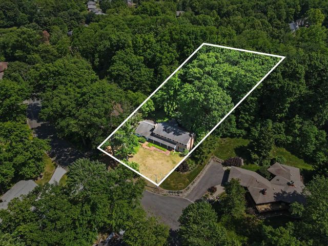 5453 Glen Harbor Drive, Kalamazoo, MI 49009