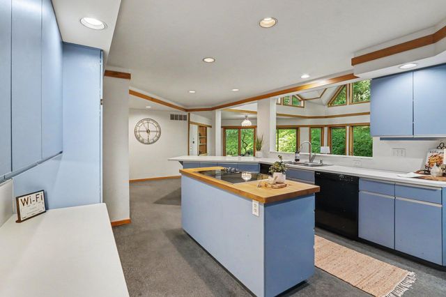 5453 Glen Harbor Drive, Kalamazoo, MI 49009