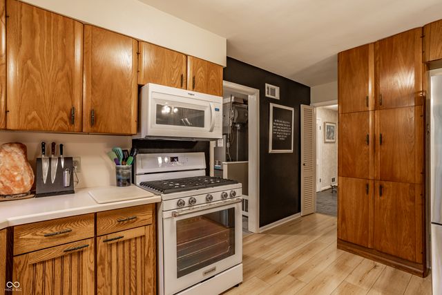 8760 Washington Blvd W Drive, Indianapolis, IN 46240