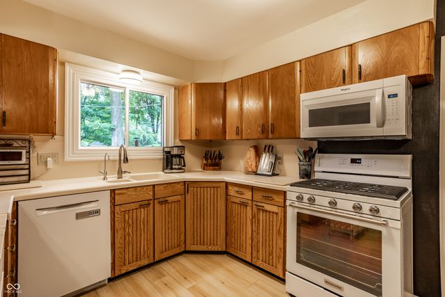 8760 Washington Blvd W Drive, Indianapolis, IN 46240