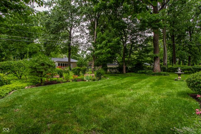 8760 Washington Blvd W Drive, Indianapolis, IN 46240