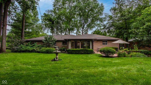 8760 Washington Blvd W Drive, Indianapolis, IN 46240