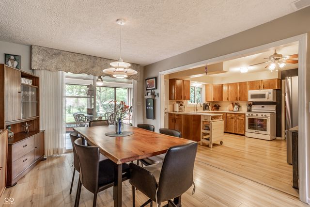 8760 Washington Blvd W Drive, Indianapolis, IN 46240