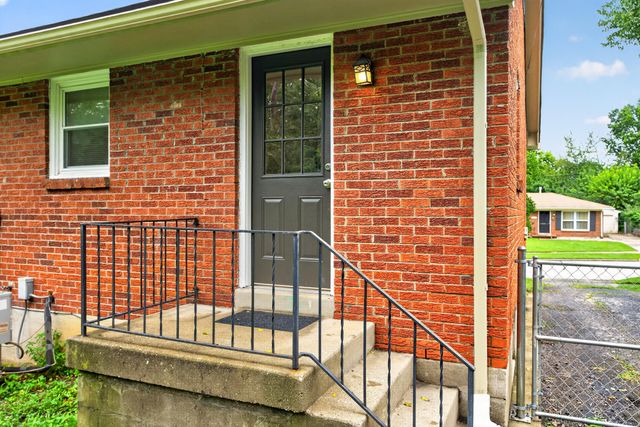 3533 King Arthur Drive, Lexington, KY 40517