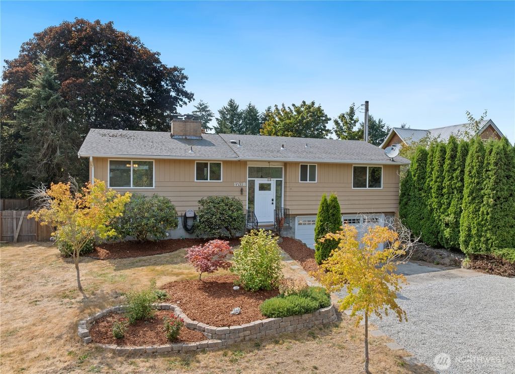 1708 S Visscher Street, Tacoma, WA 98465