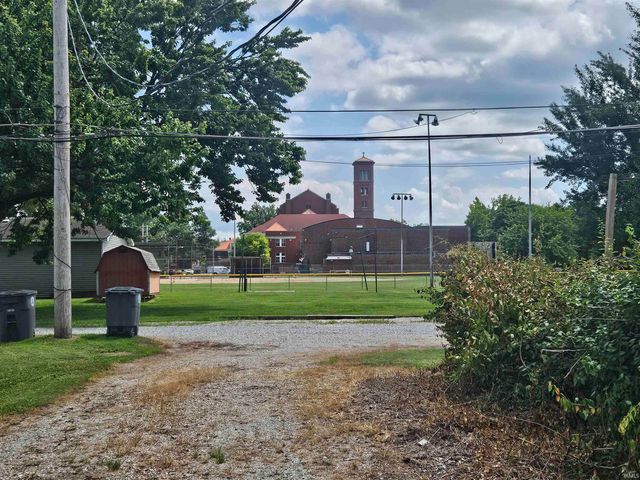 1311 E Walnut Street, Evansville, IN 47714