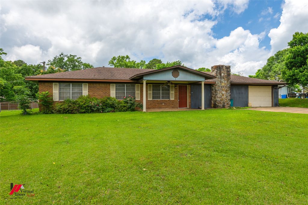 150 Thomas Street, Sarepta, LA 71071