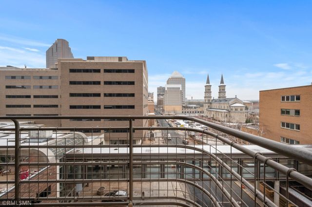 26 10th Street W 601, Saint Paul, MN 55102