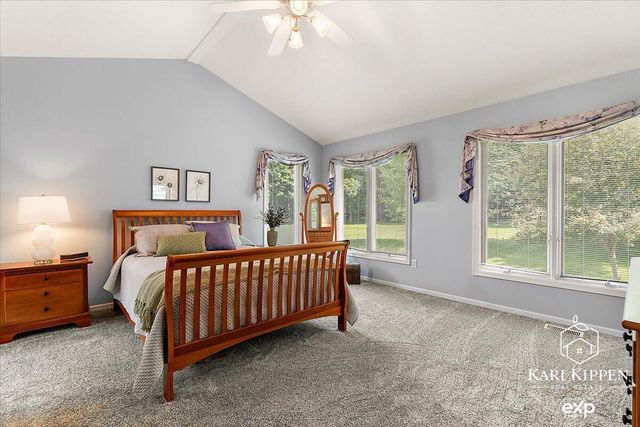 8150 Country Pine Drive Se, Caledonia Twp, MI 49302