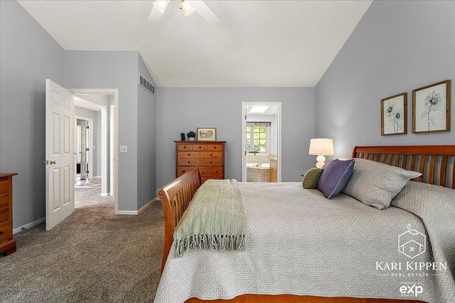 8150 Country Pine Drive Se, Caledonia Twp, MI 49302