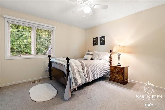 8150 Country Pine Drive Se, Caledonia Twp, MI 49302