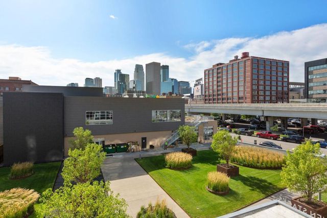 345 6th Avenue N 303, Minneapolis, MN 55401