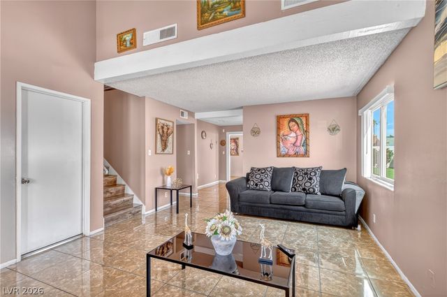 4302 Cloverhill Court, Las Vegas, NV 89147