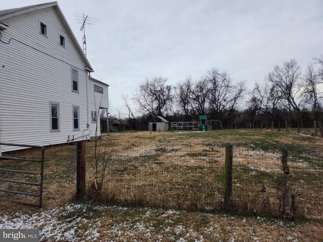 15713 FENTON AVE, Williamsport, MD 21795