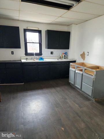 15713 FENTON AVE, Williamsport, MD 21795