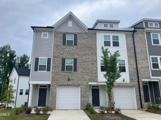 2042 Fishamble Street, Fuquay Varina, NC 27526