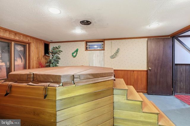 29 MILL CREEK RD RD, Southampton, PA 18966